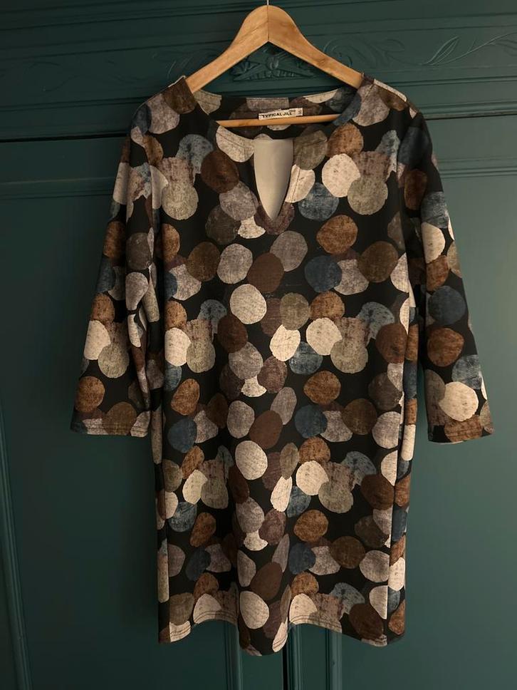 Typical Jill Jurk XL - Halflang met Stretch, Kleding | Dames, Jurken, Zo goed als nieuw, Maat 46/48 (XL) of groter, Overige kleuren