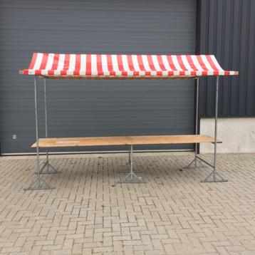 Marktkraam rood (20 stuks) beschikbaar voor biedingen
