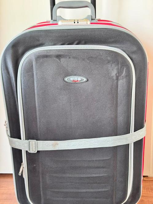 PRACHTIGE GROTE REISKOFFER, Sieraden, Tassen en Uiterlijk, Koffers, Gebruikt, Hard kunststof, 70 cm of meer, 45 tot 55 cm, Slot