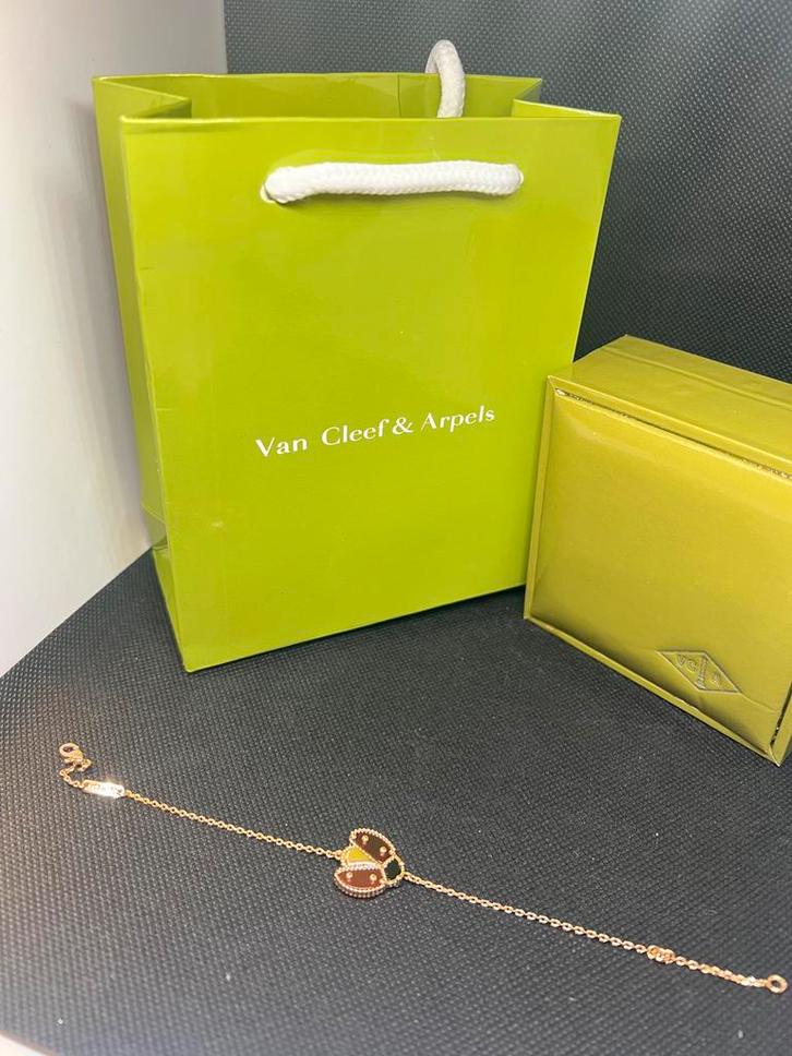 Van Cleef & Arpels Stijl Armband - Nieuw met Doos & Tas, Sieraden, Tassen en Uiterlijk, Armbanden, Nieuw, Overige materialen, Goud