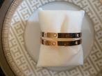 Rose Gouden Armband ‘cartier’ 2 stuks, Sieraden, Tassen en Uiterlijk, Armbanden, Met kristal, Overige materialen, Nieuw, Ophalen of Verzenden