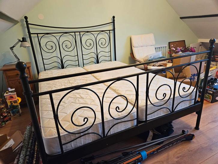 Ikea 2 persoonsbed 160x200, Huis en Inrichting, Slaapkamer | Bedden, Zo goed als nieuw, Tweepersoons, 160 cm, 200 cm, Metaal, Wit