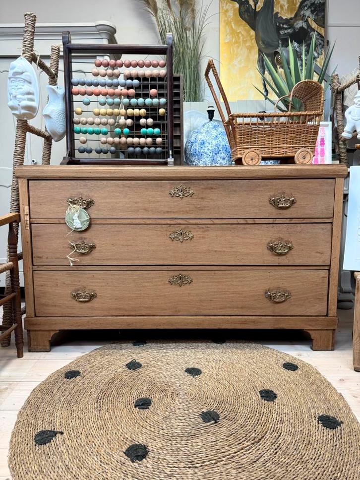 Antieke commode groot vontage ladekast dressoir linnenkast, Huis en Inrichting, Kasten | Ladekasten, Zo goed als nieuw, Minder dan 100 cm