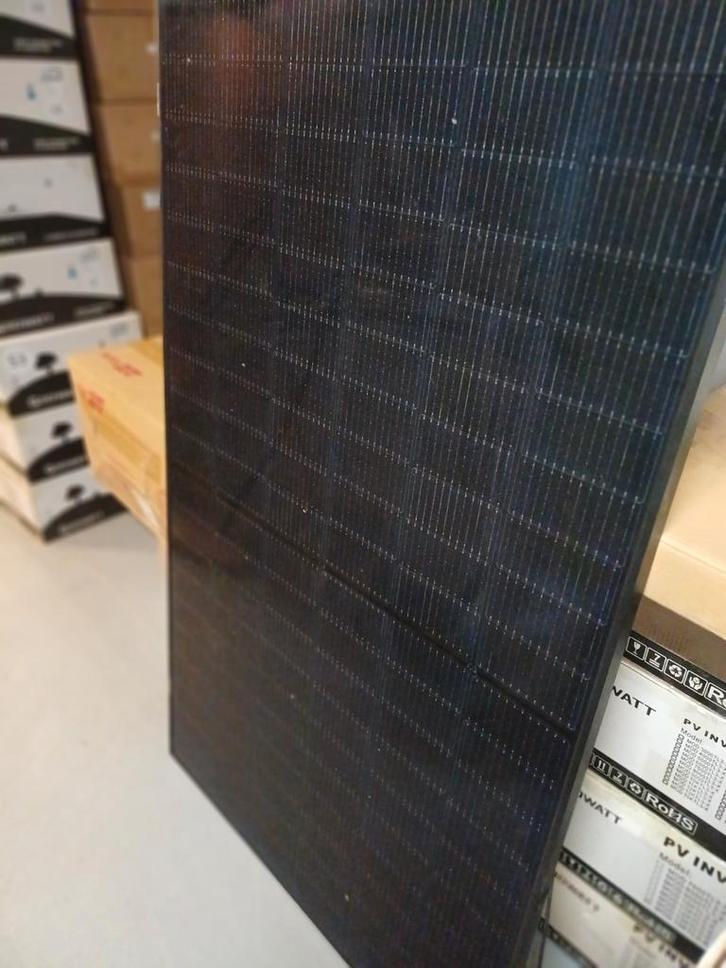 Zonnepaneelset 2x qcell 335 wp met enphase, Doe-het-zelf en Verbouw, Zonnepanelen en Toebehoren, Gebruikt, Compleet systeem, 200 wattpiek of meer