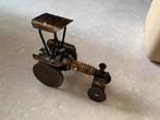 tractor/trekker gemaakt van oa n bougie e.a. onderdelen, Ophalen of Verzenden