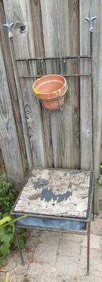 Gietijzeren stoel - tafeltje - bloembak voor in de tuin, Tuin en Terras, Bloembakken en Plantenbakken, 60 cm of meer, Tuin, Gebruikt