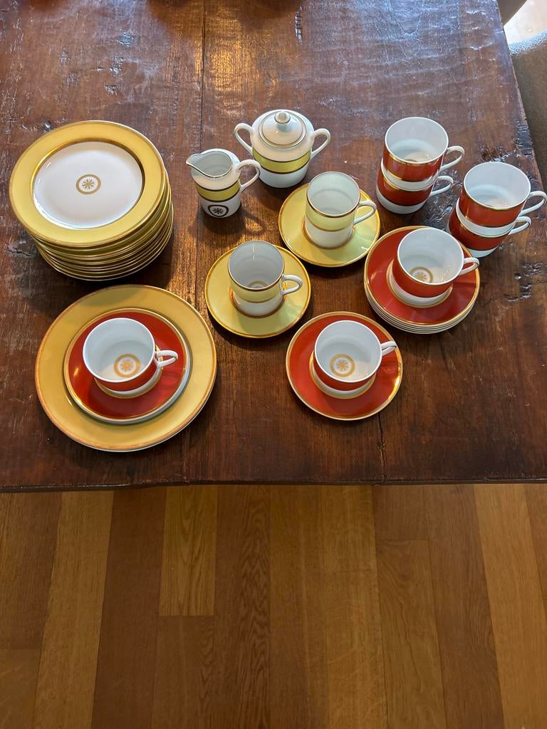 Bernardaud Sparte Servies met Bladgoude rand, Ophalen of Verzenden, Zo goed als nieuw, Overige stijlen, Porselein