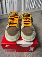 Nike Dunk Low Dusty Olive, Ophalen of Verzenden, Nieuw, Overige kleuren