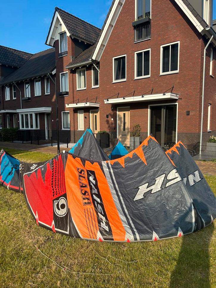 Naish Kitesurf Set 9+11m en Bar, Watersport en Boten, Kitesurfen, Zo goed als nieuw, Geen board, Ophalen of Verzenden