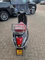 Vespa Primavera, Fietsen en Brommers, Scooters | Vespa, Ophalen, Zo goed als nieuw, Benzine, Overige modellen
