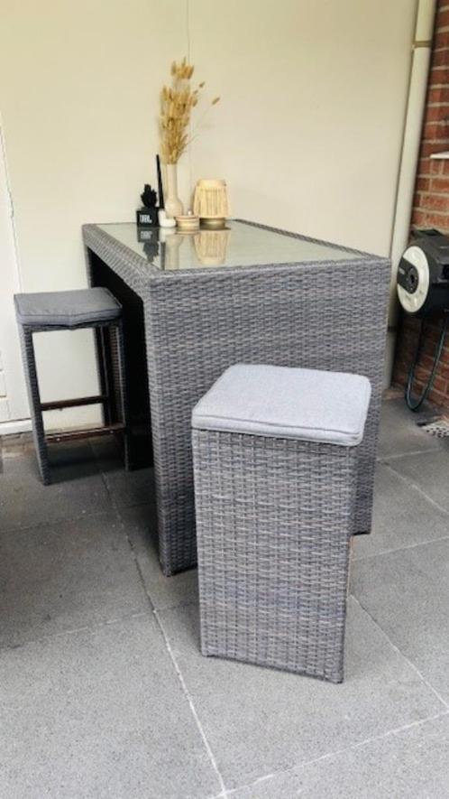 Sfeervolle Bar met 4 barkrukken, Tuin en Terras, Tuinsets en Loungesets, Gebruikt, Loungeset, Wicker, 4 zitplaatsen, Ophalen