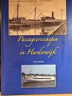 Passagiersschepen in Harderwijk - Theo Bakker, Boeken, Geschiedenis | Stad en Regio, Ophalen of Verzenden, 20e eeuw of later, Gelezen