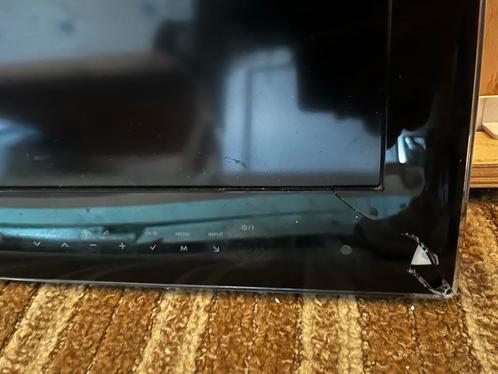 LG televisie 42LE5300 met defect hoekje, Audio, Tv en Foto, Televisies, Gebruikt, LED, 100 cm of meer, Full HD (1080p), LG, 100 Hz