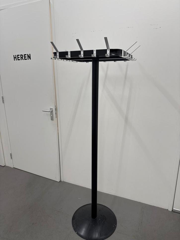 2 Grote Kapstokken - Zwart Staal - 20 Haken, Huis en Inrichting, Kasten | Lockerkasten, Ophalen