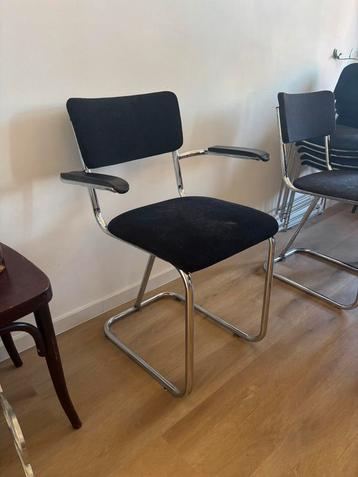 2 gispen stoelen 207 | nieuwe stof | zwart beschikbaar voor biedingen
