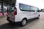 Renault Trafic Passenger dCi 95PK L2 Grand Expression Energy, Auto's, Renault, Te koop, Zilver of Grijs, 205 €/maand, Emergency brake assist