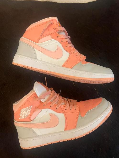 Airforces maat 40, Kleding | Dames, Schoenen, Zo goed als nieuw, Sneakers of Gympen, Roze, Ophalen of Verzenden