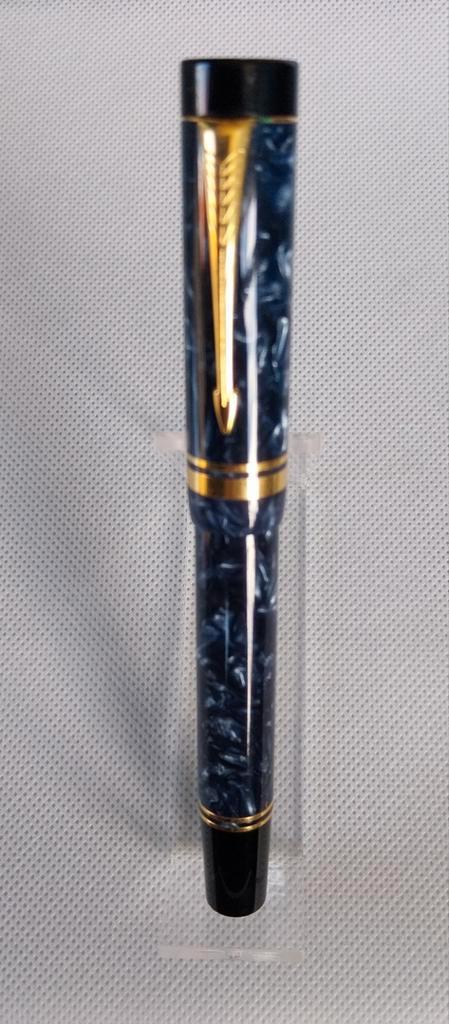 Parker Duofold centennial blue marble vulpen, Verzamelen, Pennenverzamelingen, Zo goed als nieuw, Vulpen, Parker, Ophalen of Verzenden