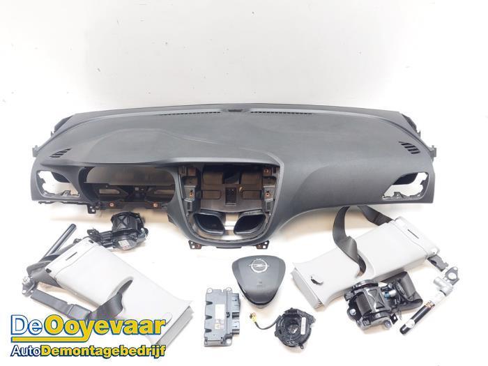 Airbag set + dashboard van een Opel Karl (Karl 15-), Auto-onderdelen, Overige Auto-onderdelen, Opel, Gebruikt, 3 maanden garantie