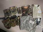 Lot Militaire opsvest tassen + kleding, Ophalen of Verzenden, Landmacht, Nederland, Kleding of Schoenen