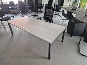 Bureau in hoogte verstelbaar 200x100cm AANBIEDING! beschikbaar voor biedingen