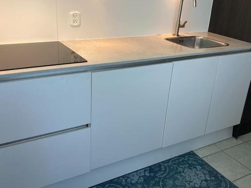 Keuken incl.of excl. apparatuur, Huis en Inrichting, Keuken | Complete keukens, Gebruikt, Dubbelwandige keuken, Wit, Kunststof