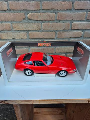 Ferrari Daytona 365 GTB Berlina (1969) 1:18 Nieuw! beschikbaar voor biedingen