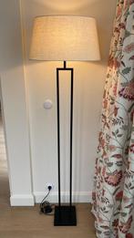 Light & Living vloerlamp van mat zwart metaal, Huis en Inrichting, Lampen | Hanglampen, Ophalen, Zo goed als nieuw, Metaal, 75 cm of meer