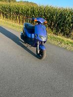 Piaggio zip fastrider/type, Fietsen en Brommers, Scooters | Piaggio, Ophalen, Zip, Zo goed als nieuw, Benzine