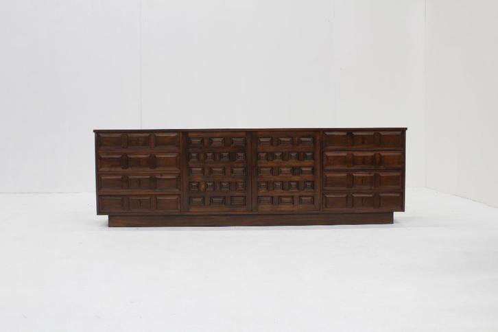 Vintage Spaans Brutalist sideboard Jaren 70, Huis en Inrichting, Kasten | Dressoirs, Gebruikt, 200 cm of meer, 25 tot 50 cm, Met lade(s)