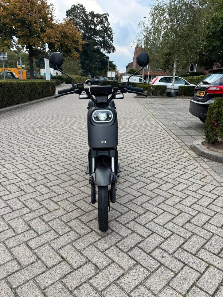 Elektrische scooter - IVA E-GO S2, Fietsen en Brommers, Elektrische fietsen, Zo goed als nieuw, Overige merken, Ophalen