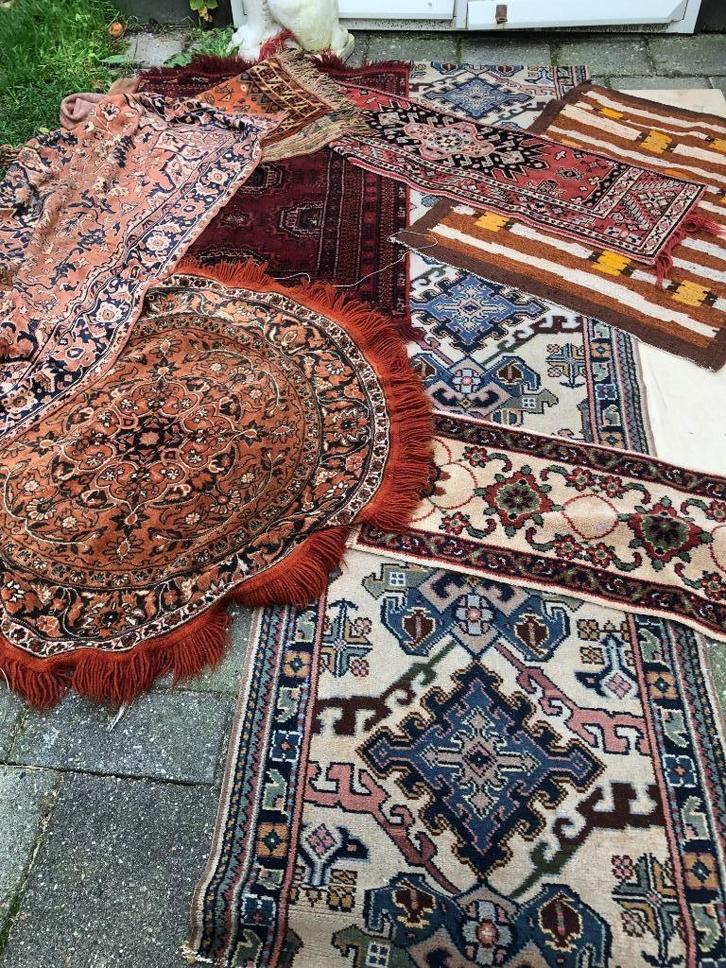 8 vintage antieke kleden Vloerkleed loper wandkleden tapijt, Antiek en Kunst, Antiek | Kleden en Textiel, Ophalen of Verzenden