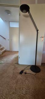 Stijlvolle Staande Lamp, Huis en Inrichting, Gebruikt, Ophalen of Verzenden, Metaal, Modern