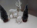 2 retro witte hertjes, Ophalen, Zo goed als nieuw