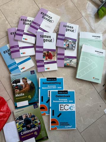 VMBO-gt Examenbundels 2023/2024 beschikbaar voor biedingen