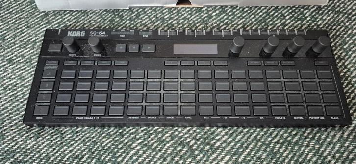 Korg SQ-64 Sequencer, Muziek en Instrumenten, Midi-apparatuur, Zo goed als nieuw, Ophalen of Verzenden