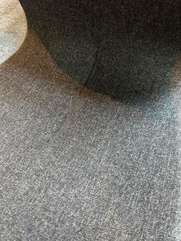 Grijze Bureaustoel - Comfortabel en Stijlvol! beschikbaar voor biedingen