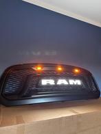 Grill Dodge RAM oranje DRL en witte LED letters, Auto diversen, Tuning en Styling, Ophalen of Verzenden