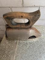 Antiek Strijkijzer met Houten Handvat - Decoratief Item, Ophalen of Verzenden