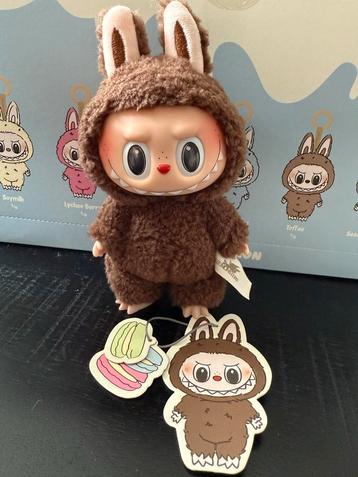 Labubu Exciting Macaron SECRET Chestnut Cocoa - Nieuw! beschikbaar voor biedingen