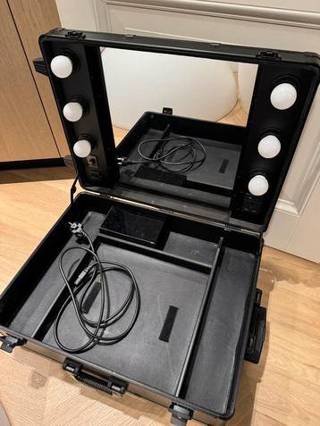 Make-up Vanity met Licht & Poten beschikbaar voor biedingen