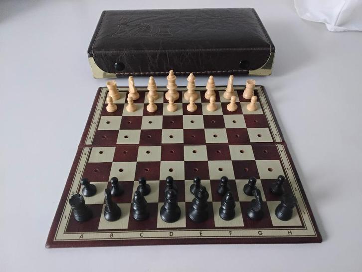 Vintage Reisschaakspel / Schaakspel, Hobby en Vrije tijd, Gezelschapsspellen | Bordspellen, Zo goed als nieuw, Een of twee spelers