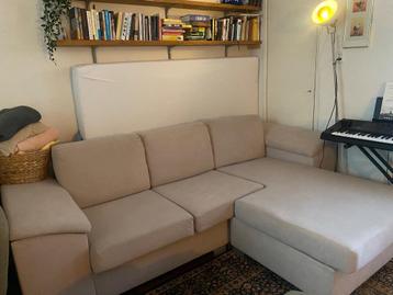 Moderne beige hoekbank 