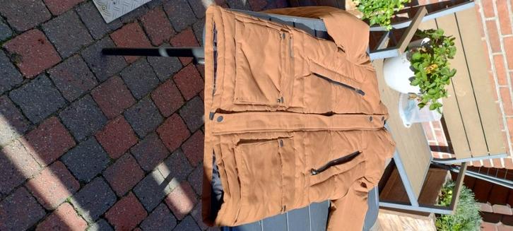 Winterjas, Kinderen en Baby's, Kinderkleding | Maat 176, Zo goed als nieuw, Jongen of Meisje, Jas, Ophalen of Verzenden