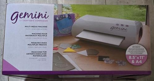 Gemini stans- en embossing machine (incl. heel veel stansen), Hobby en Vrije tijd, Knutselen, Zo goed als nieuw, Ophalen of Verzenden
