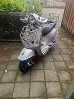 Vespa Primavera, Fietsen en Brommers, Ophalen, Zo goed als nieuw