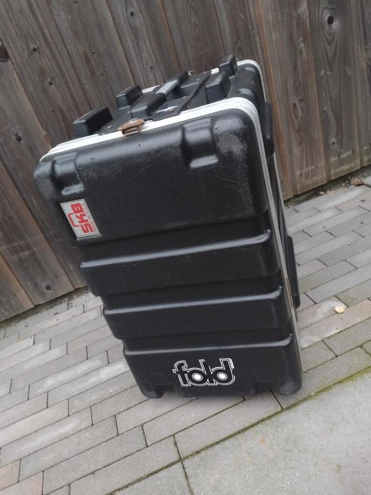 SKB Flightcase 50x50x32 - Bescherm je apparatuur!, Muziek en Instrumenten, Behuizingen en Koffers, Gebruikt, Speaker of Versterker