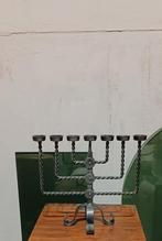 Vintage brutalist ijzeren kandelaar, Huis en Inrichting, Woonaccessoires | Kandelaars en Kaarsen, Tweedehands, Tweedehands, Ophalen of Verzenden