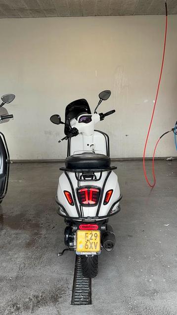 Vespa Sprint beschikbaar voor biedingen