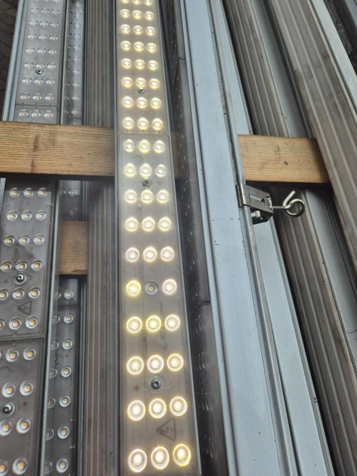 Regiolux LED lichtlijn lichtstraat verlichting armaturen 697, Huis en Inrichting, Lampen | Plafondlampen, Gebruikt, Ophalen